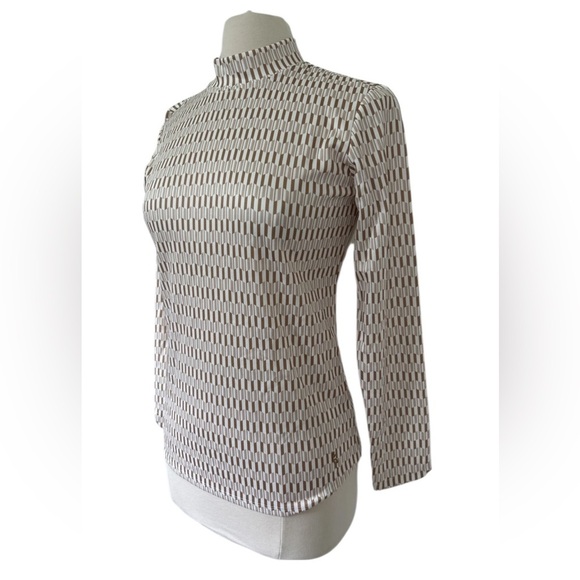 A PUTNAM size S Long Sleeve Keyyhole Top Scored Bisque - Picture 4 of 8